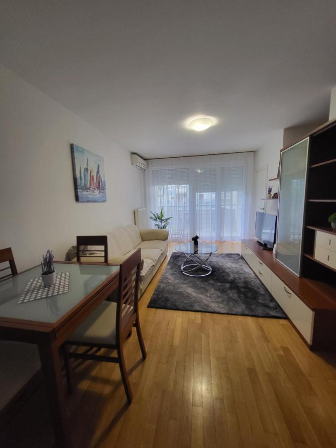 Apartment Tonci Vrbani Загреб Екстериор снимка